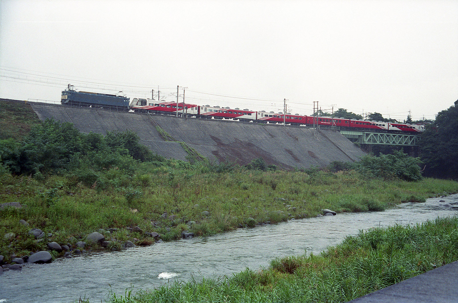 EF62+SERʐ^2