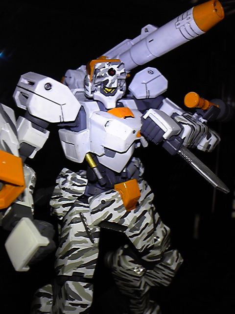 イオフレーム獅電_上半身アップ